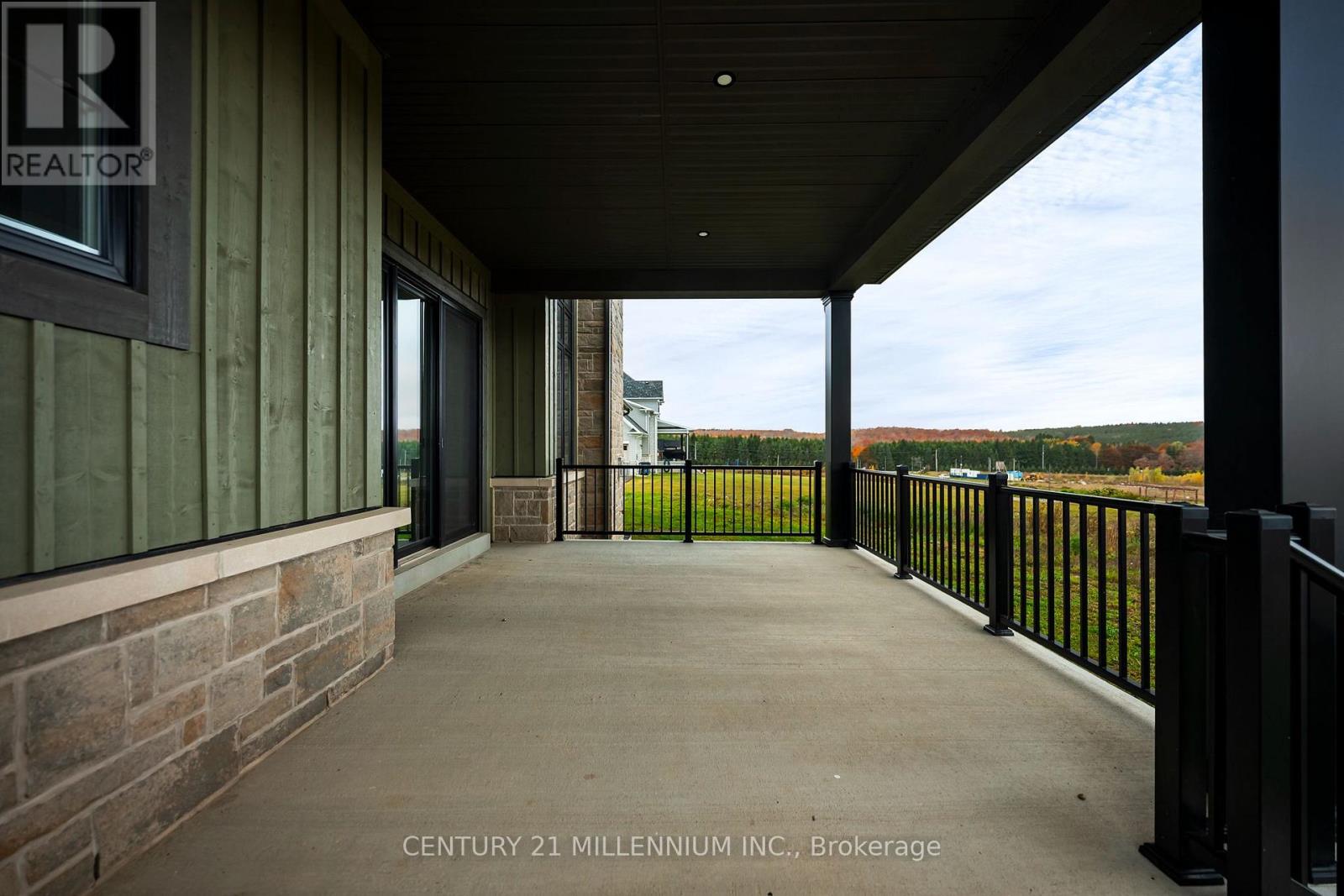 53 Holly Lane Property Photo 10