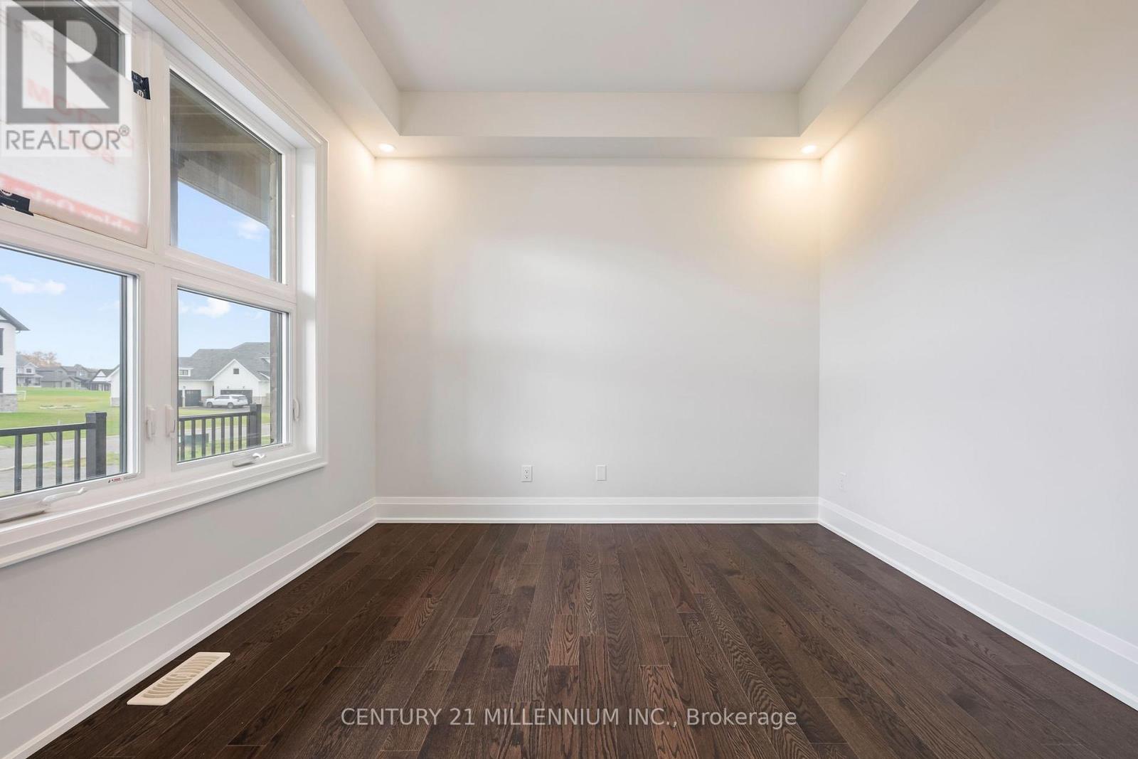 53 Holly Lane Property Photo 12