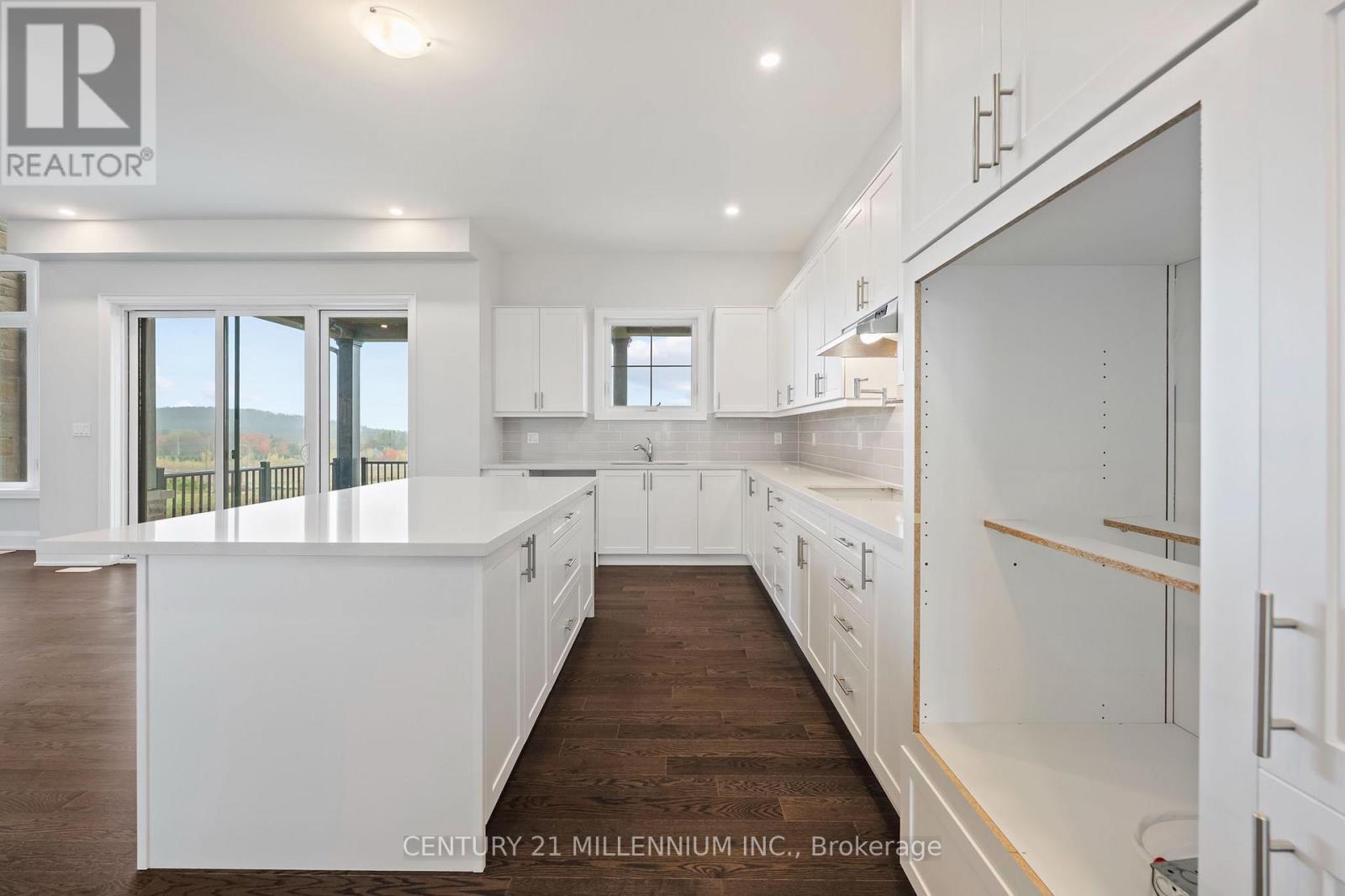 53 Holly Lane Property Photo 19