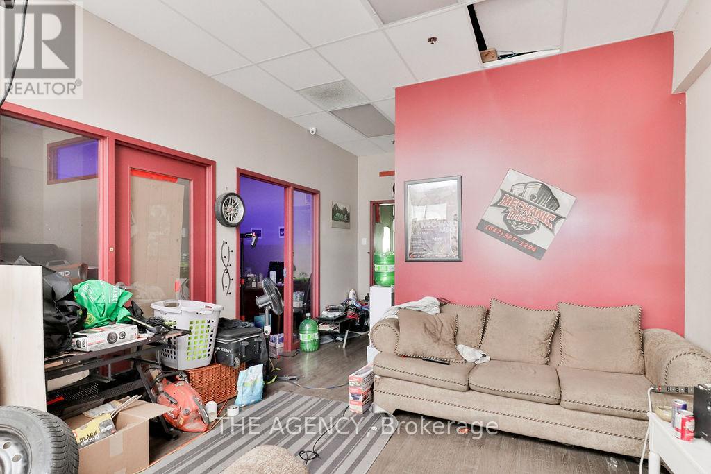 3176 Ridgeway Drive Property Photo 38