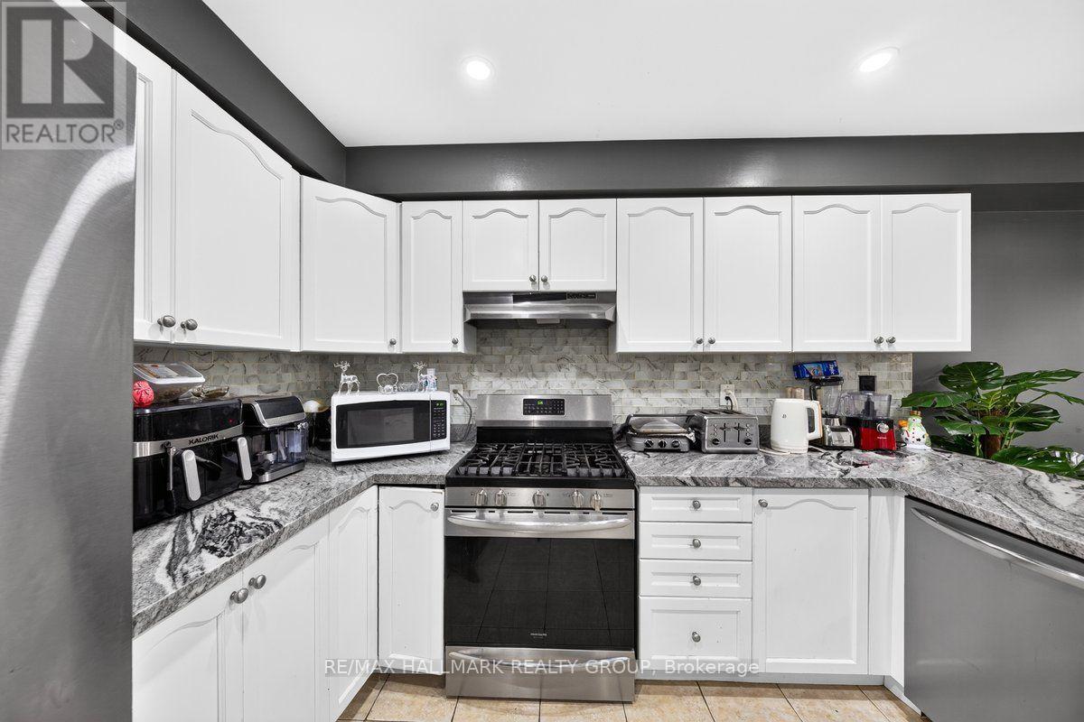 3155 Cabano Crescent Property Photo 13
