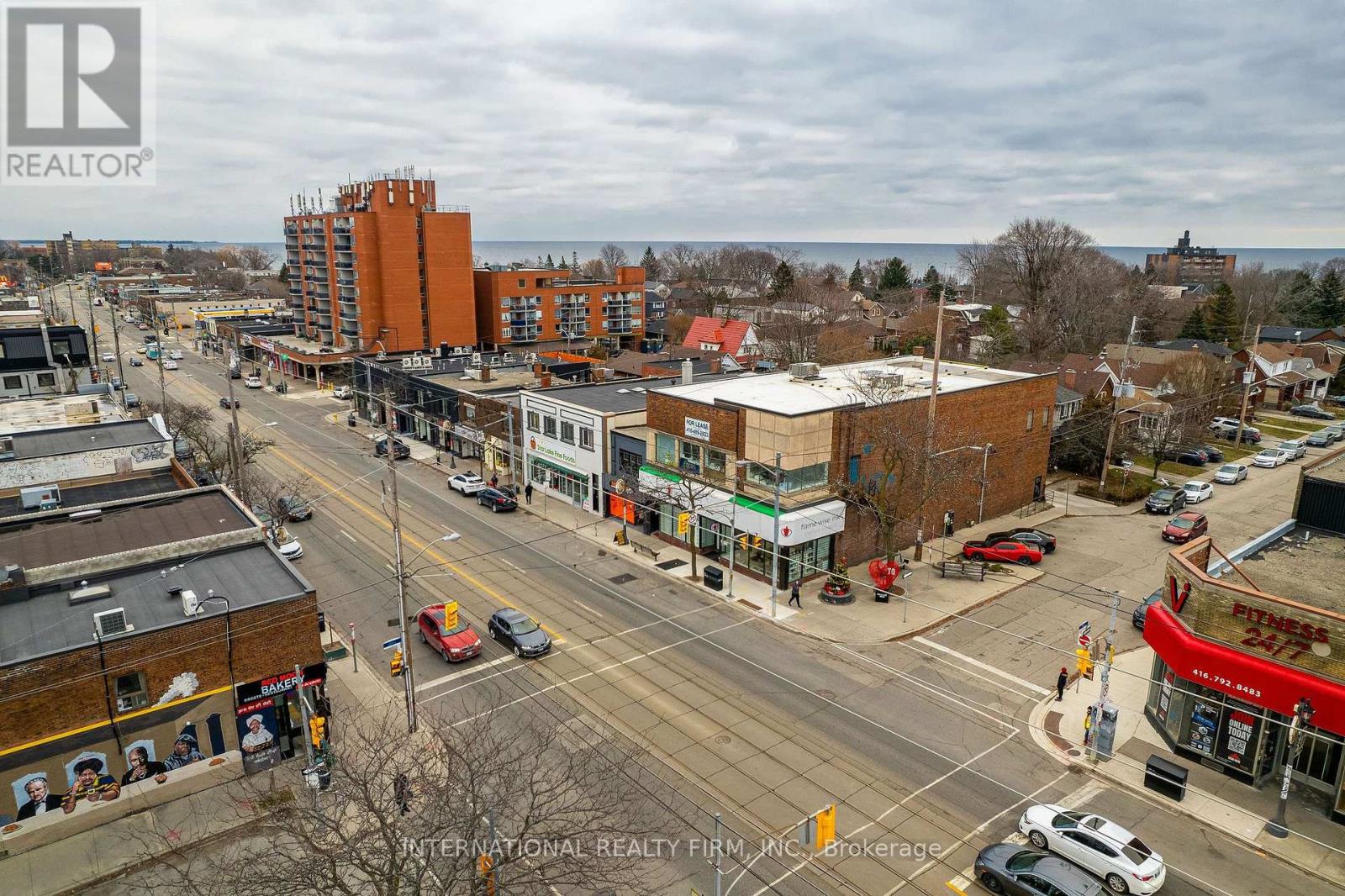 2nd Floor - 2869 Lake Shore Boulevard W Property Photo 6