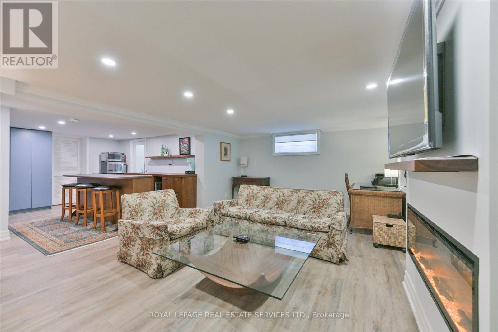 25 Miles Road Property Photo 32
