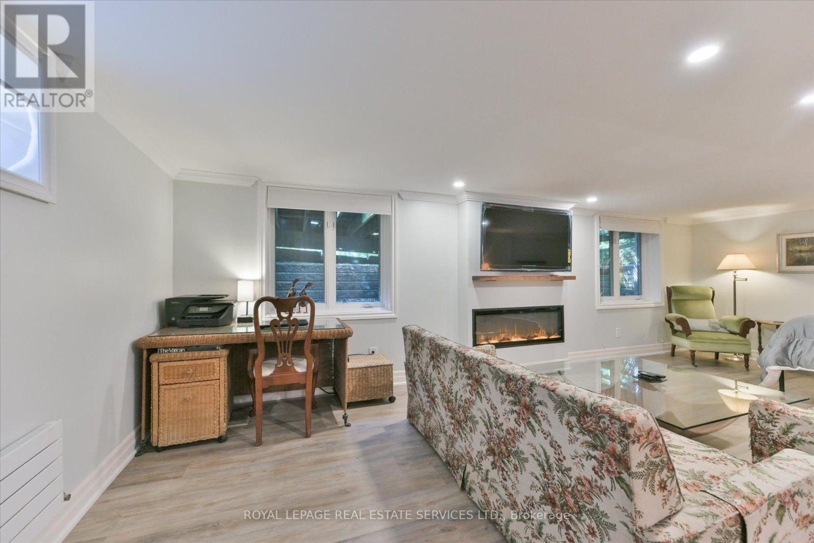 25 Miles Road Property Photo 33