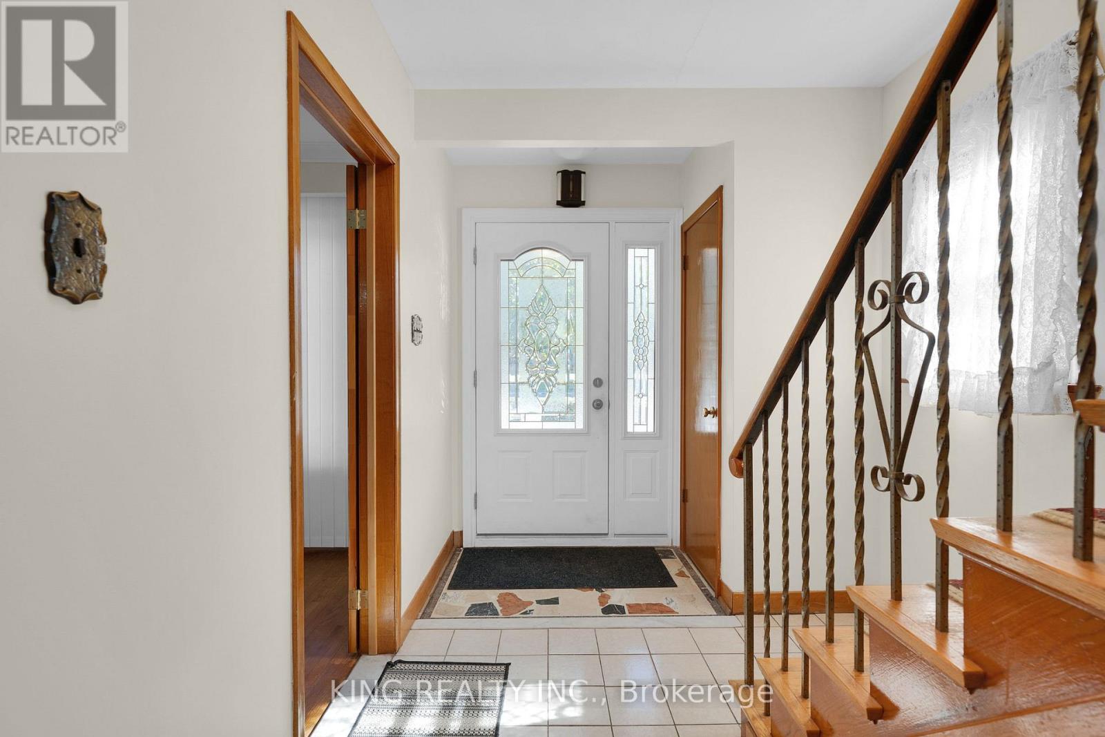 2604 Keele Street Property Photo 3