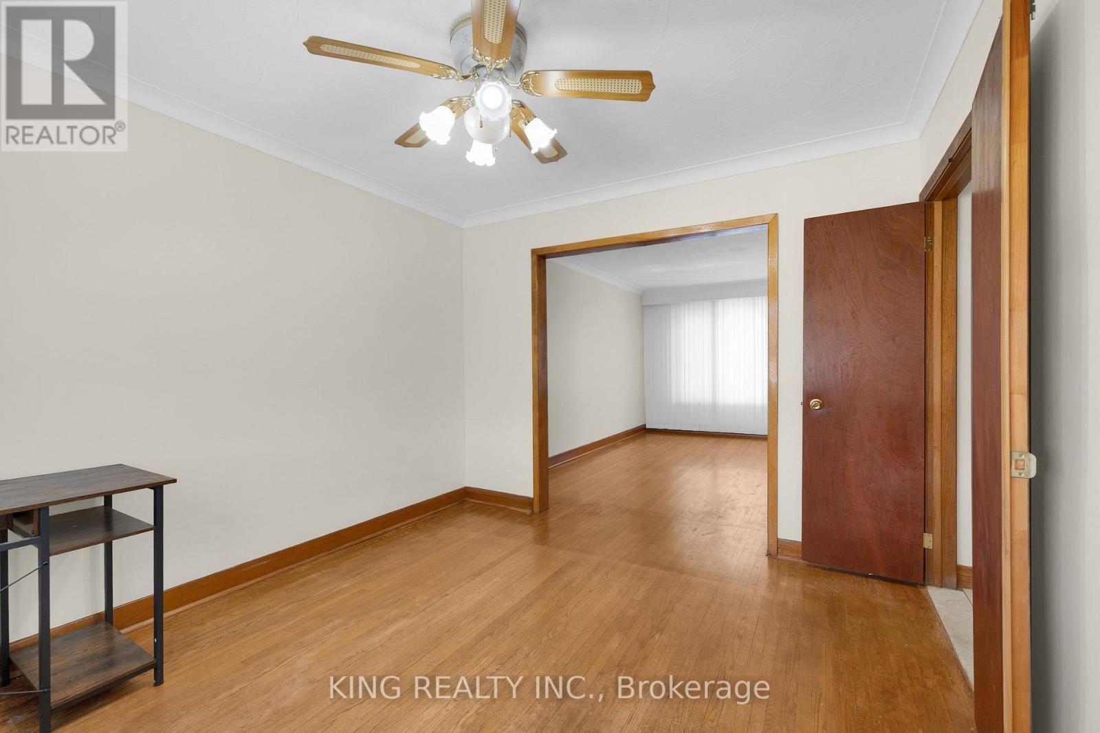 2604 Keele Street Property Photo 8