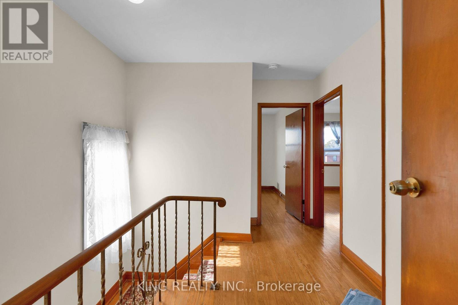 2604 Keele Street Property Photo 11