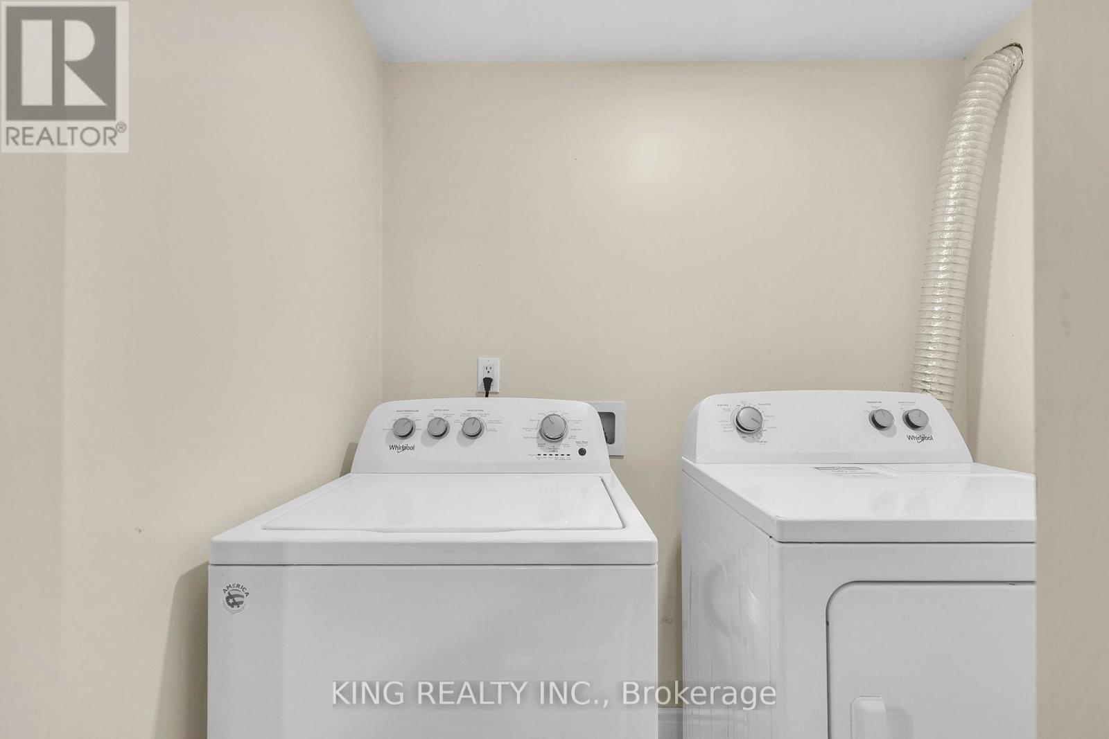 2604 Keele Street Property Photo 25