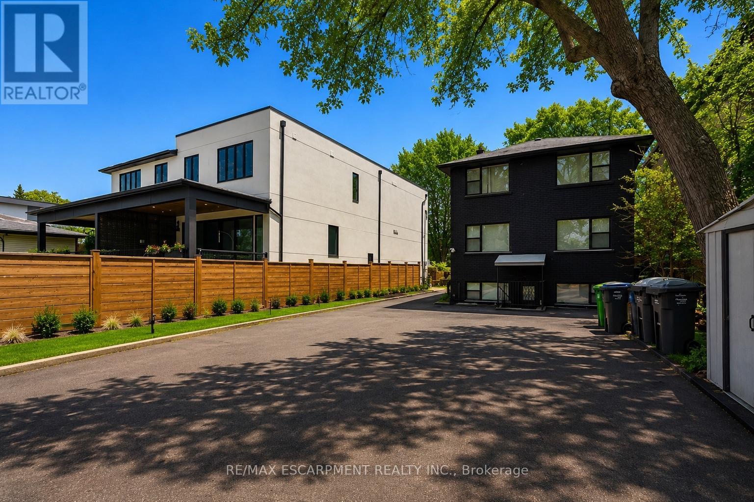 43 Broadview Avenue Property Photo 9