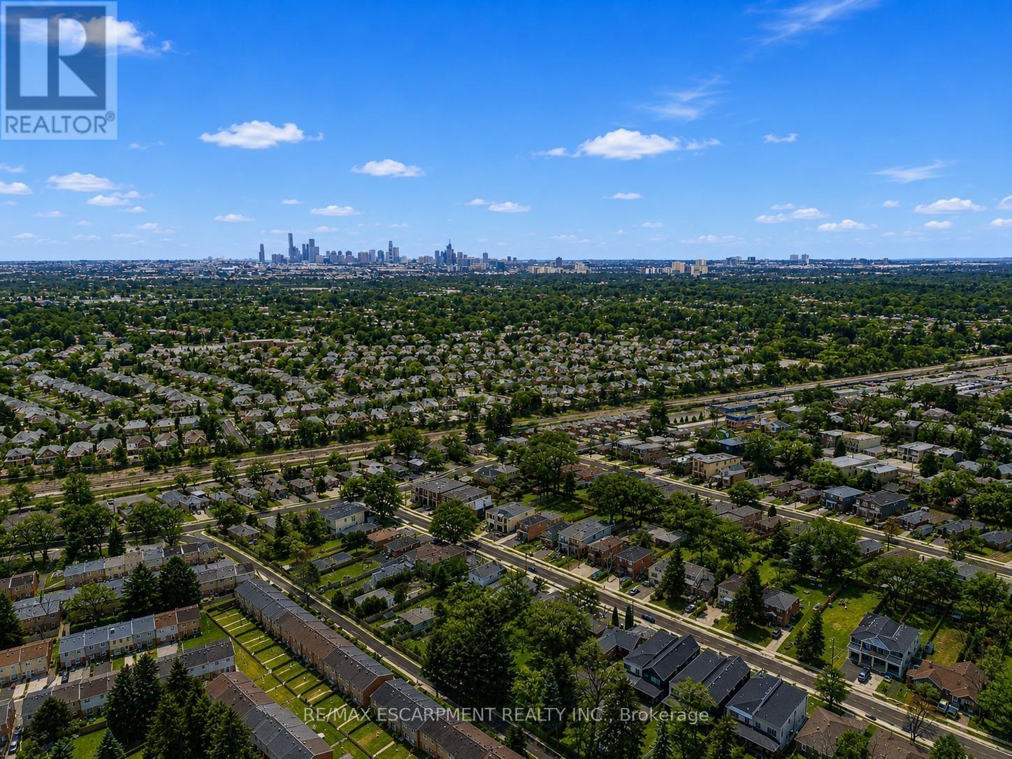 43 Broadview Avenue Property Photo 18