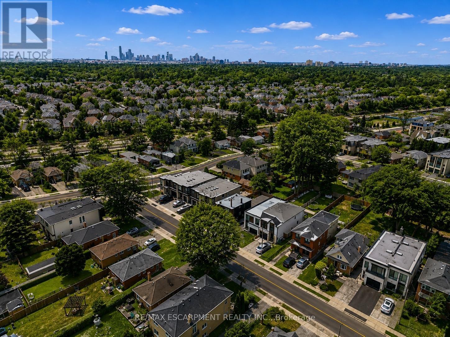 43 Broadview Avenue Property Photo 19