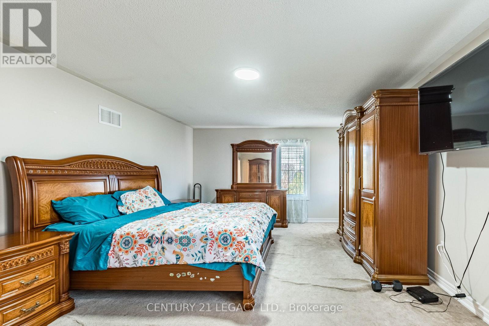 11 Drummondville Drive Property Photo 14