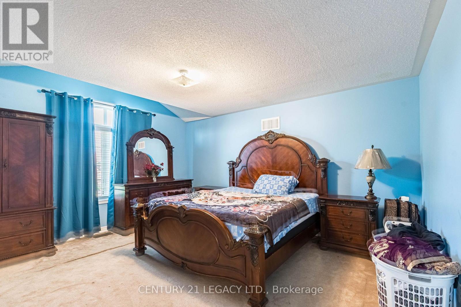 11 Drummondville Drive Property Photo 18