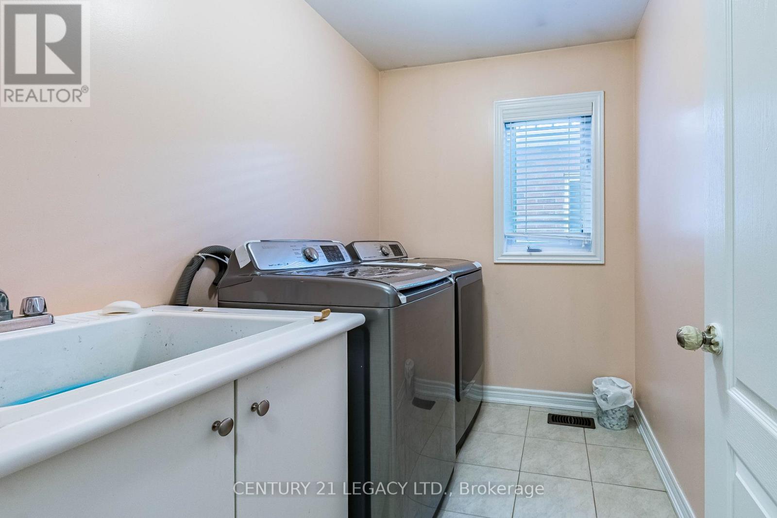11 Drummondville Drive Property Photo 30