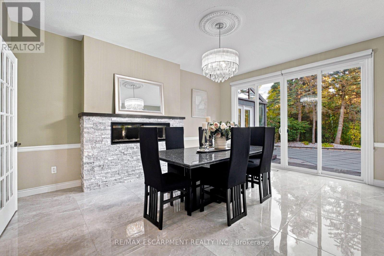 2026 Mississauga Road Property Photo 12