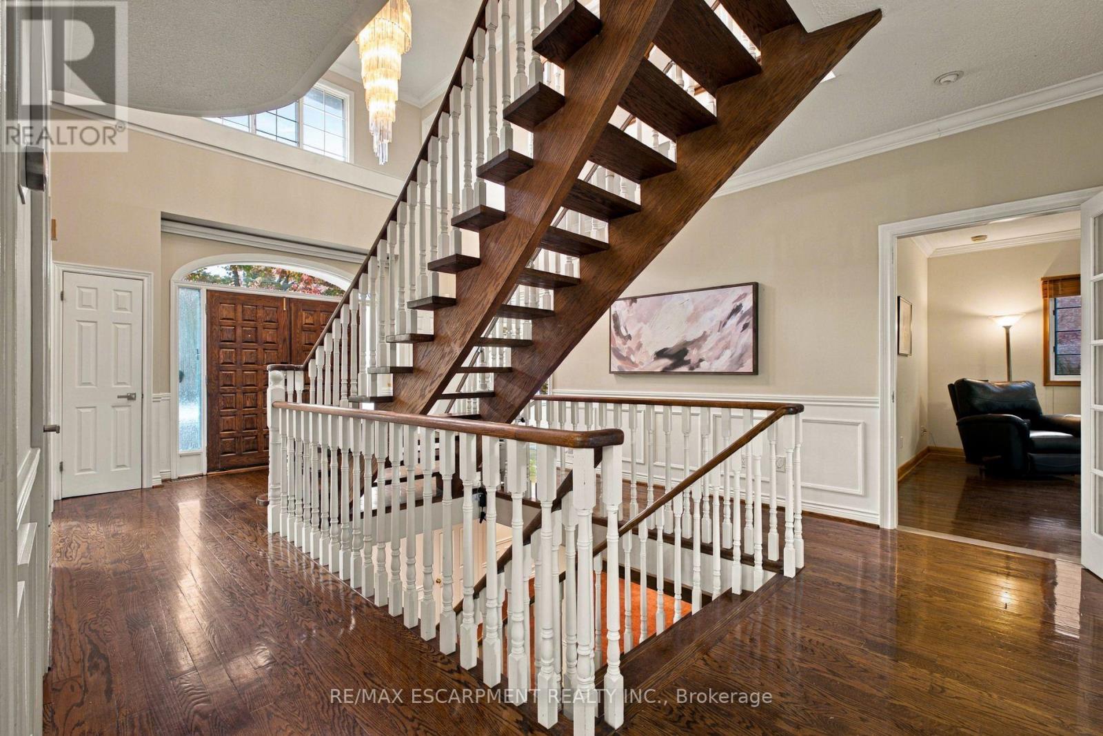 2026 Mississauga Road Property Photo 17