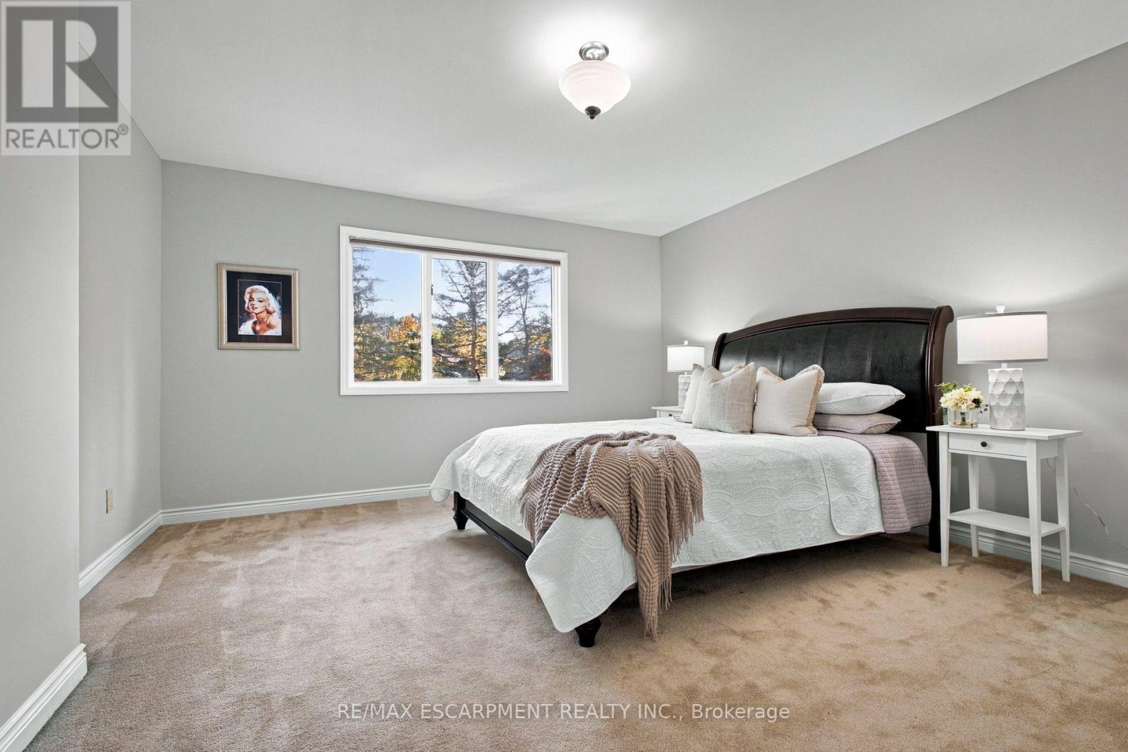 2026 Mississauga Road Property Photo 30