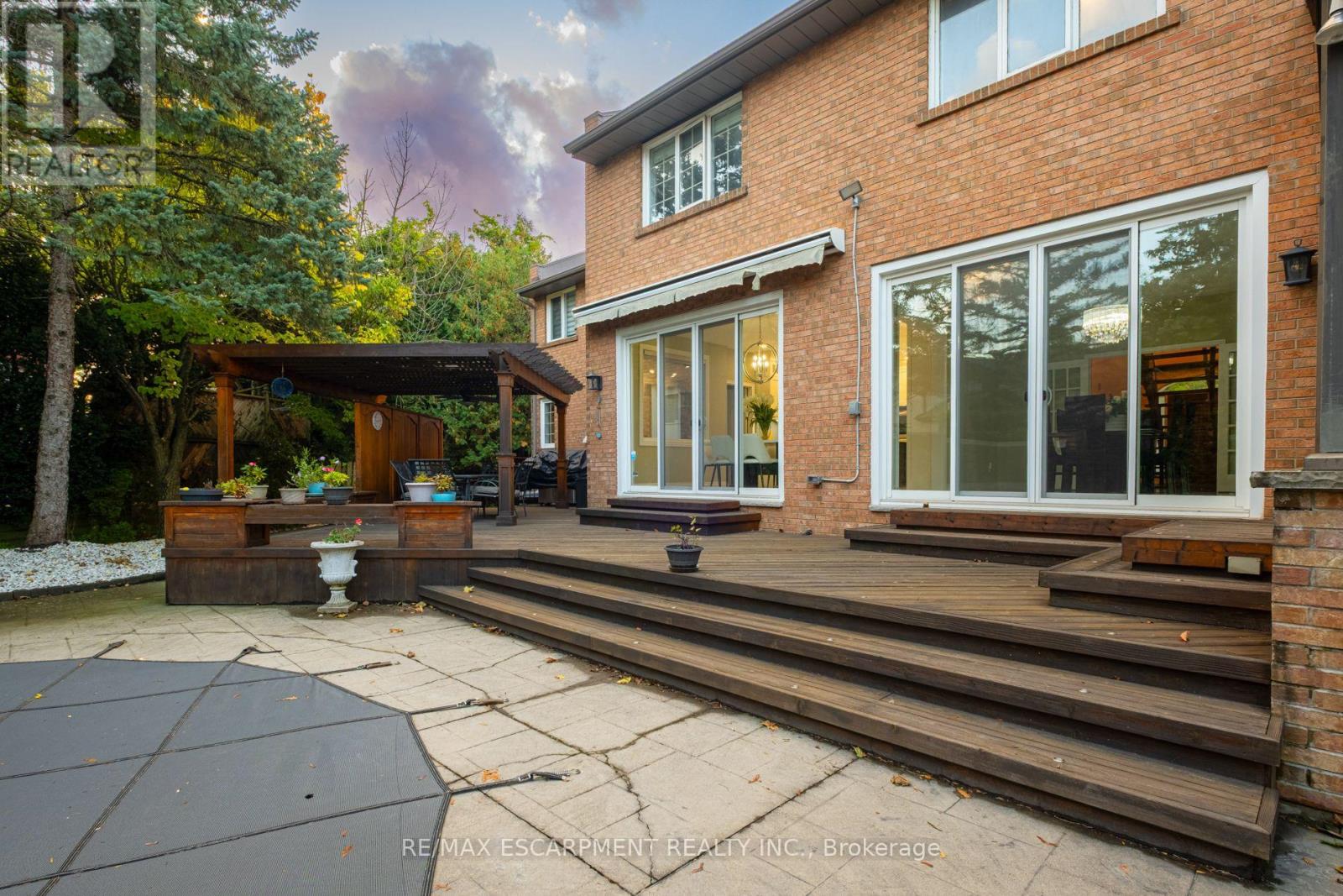 2026 Mississauga Road Property Photo 42