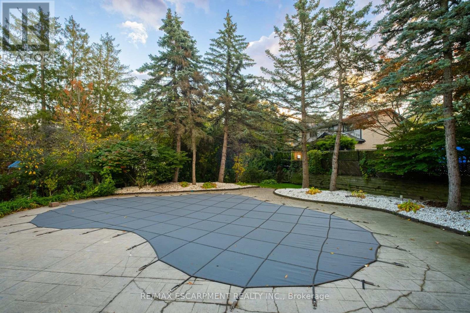 2026 Mississauga Road Property Photo 46