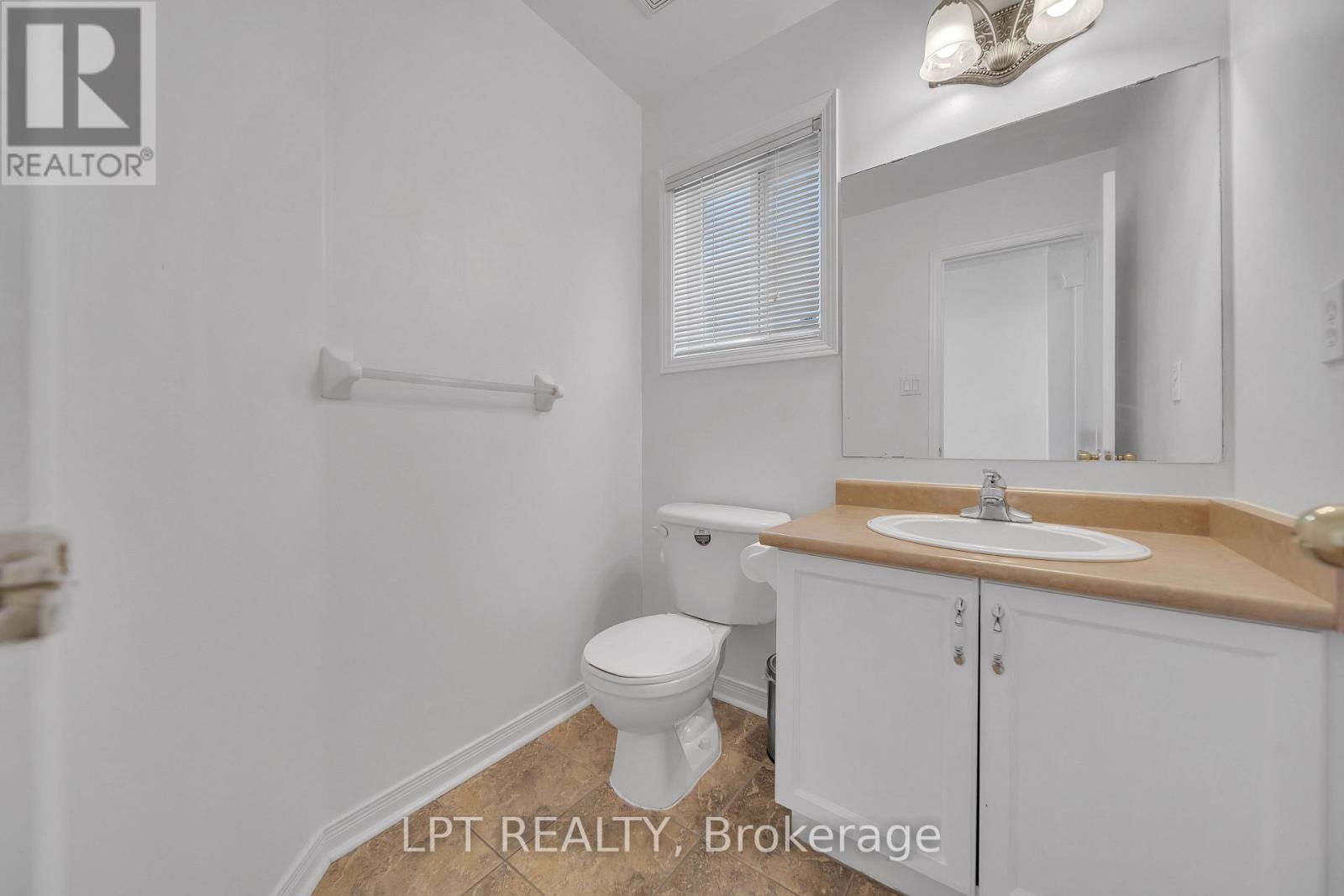 83 River Rock Crescent Property Photo 9