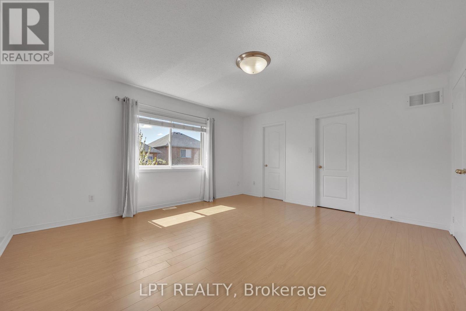 83 River Rock Crescent Property Photo 30