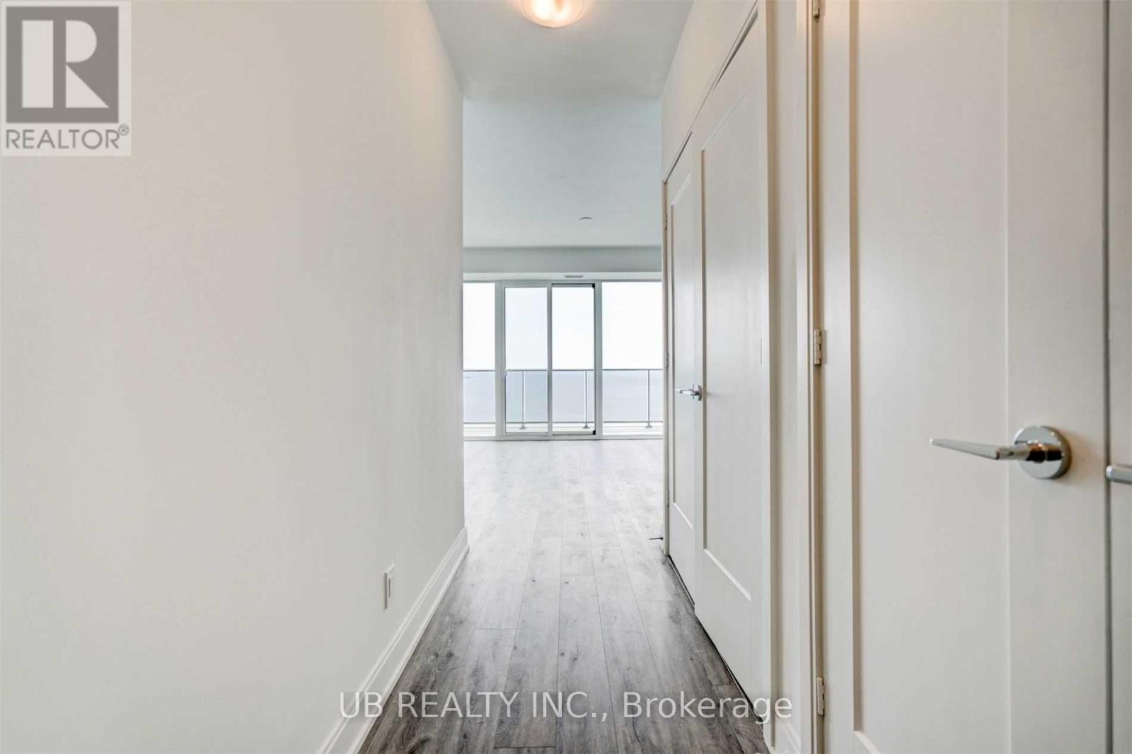 5005 - 70 Annie Craig Drive Property Photo 8