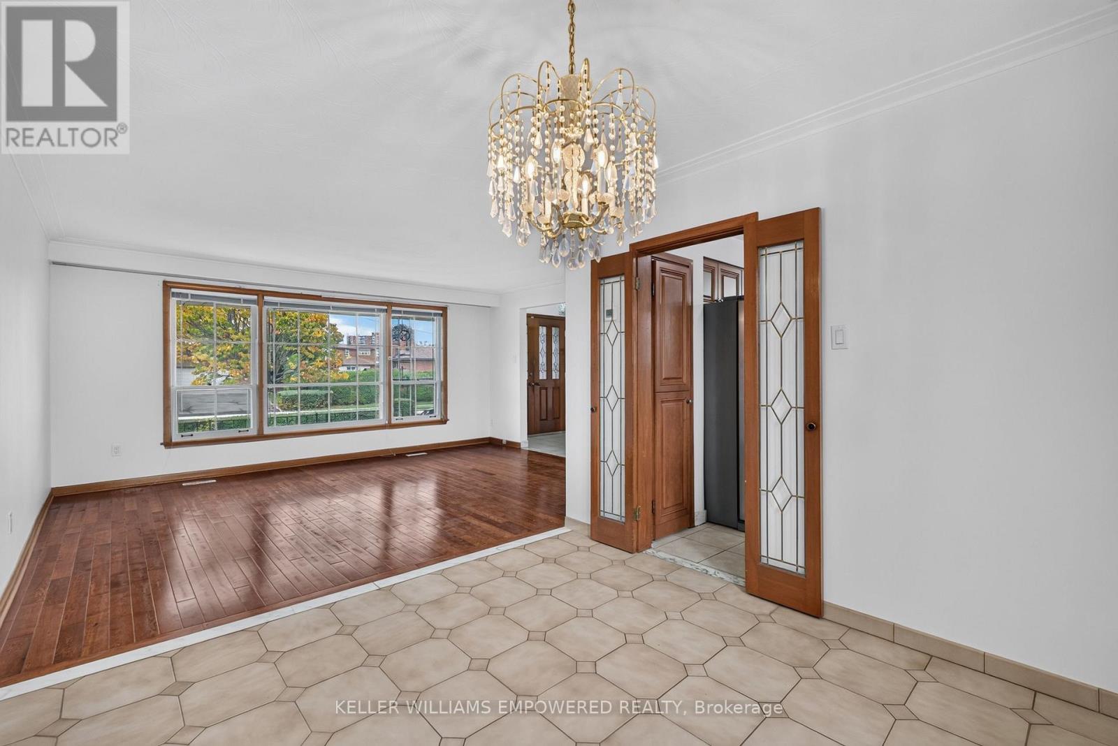 Main - 6 Archway Crescent Property Photo 10