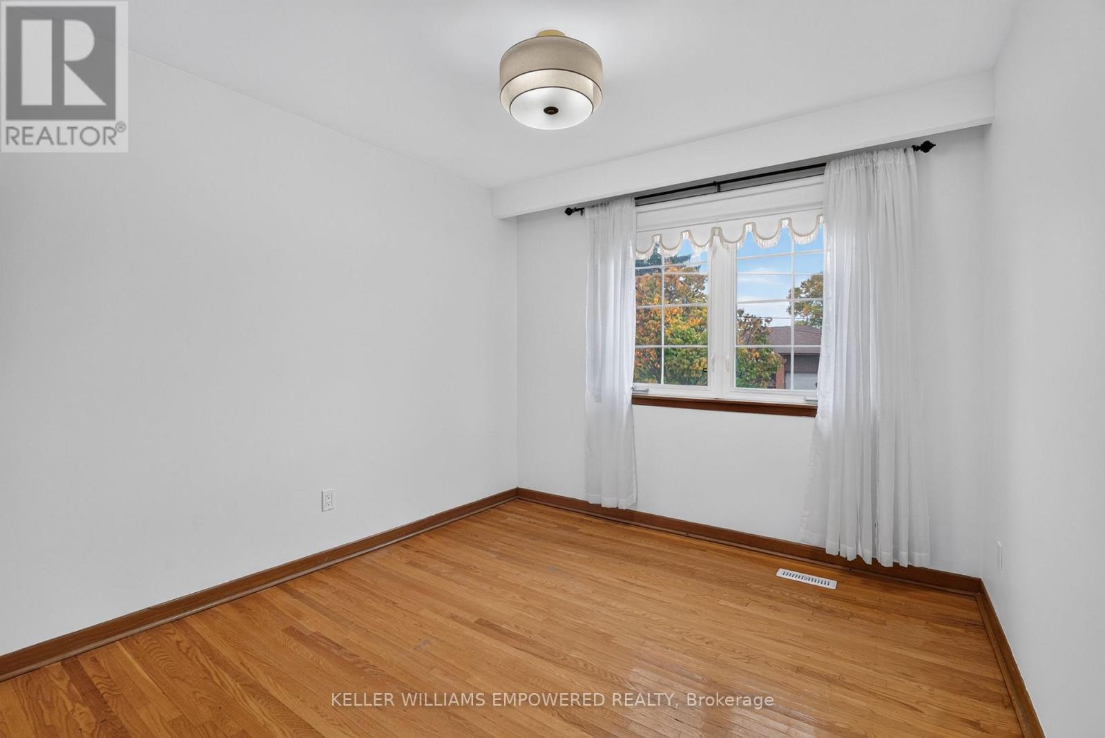 Main - 6 Archway Crescent Property Photo 25