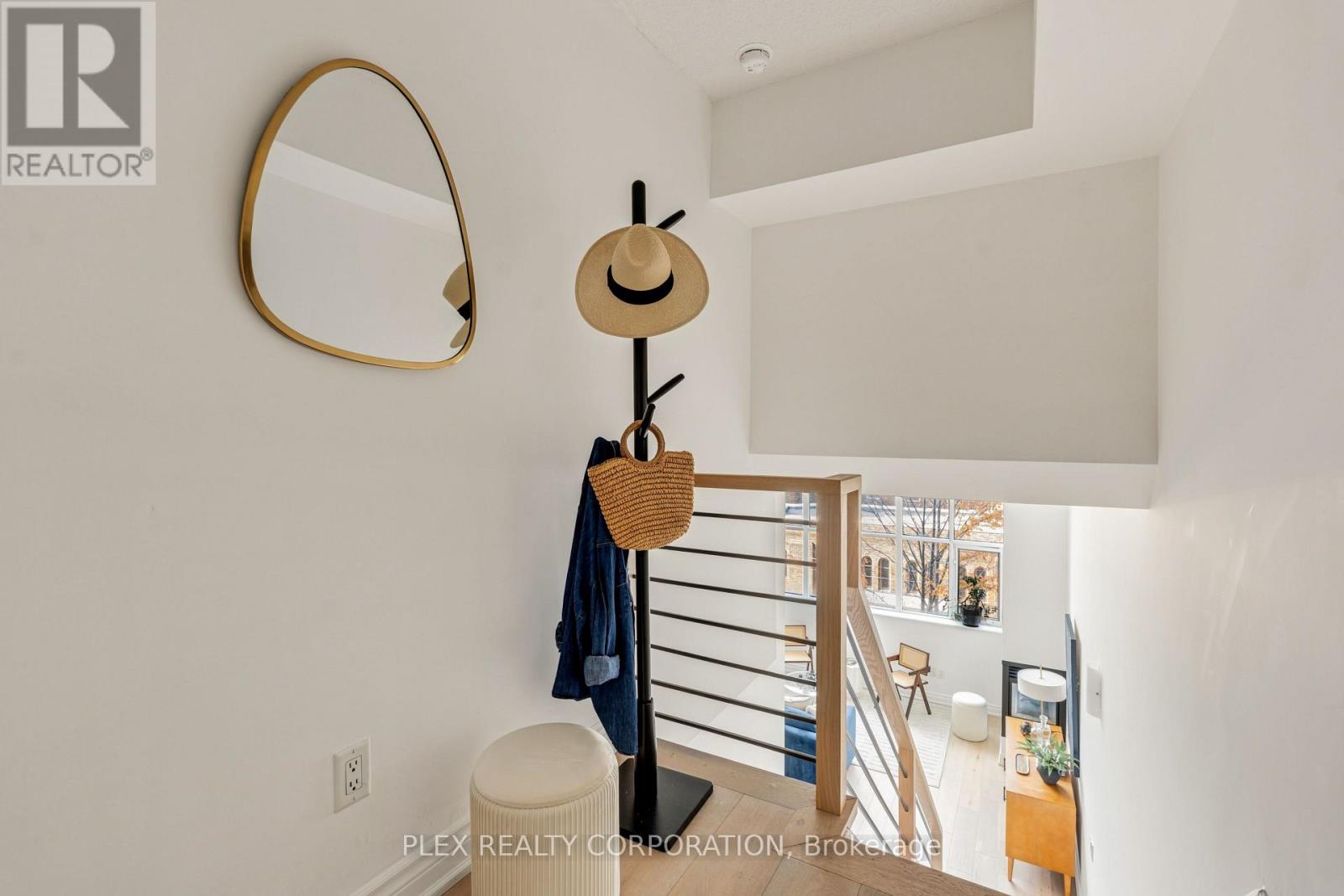 410 - 437 Roncesvalles Avenue Property Photo 4