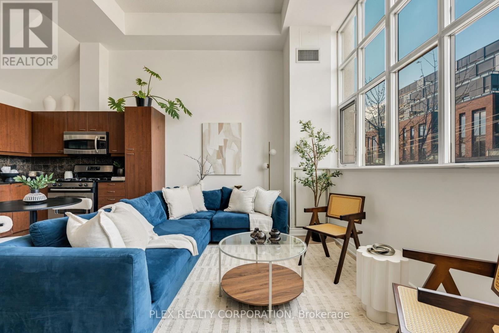 410 - 437 Roncesvalles Avenue Property Photo 8