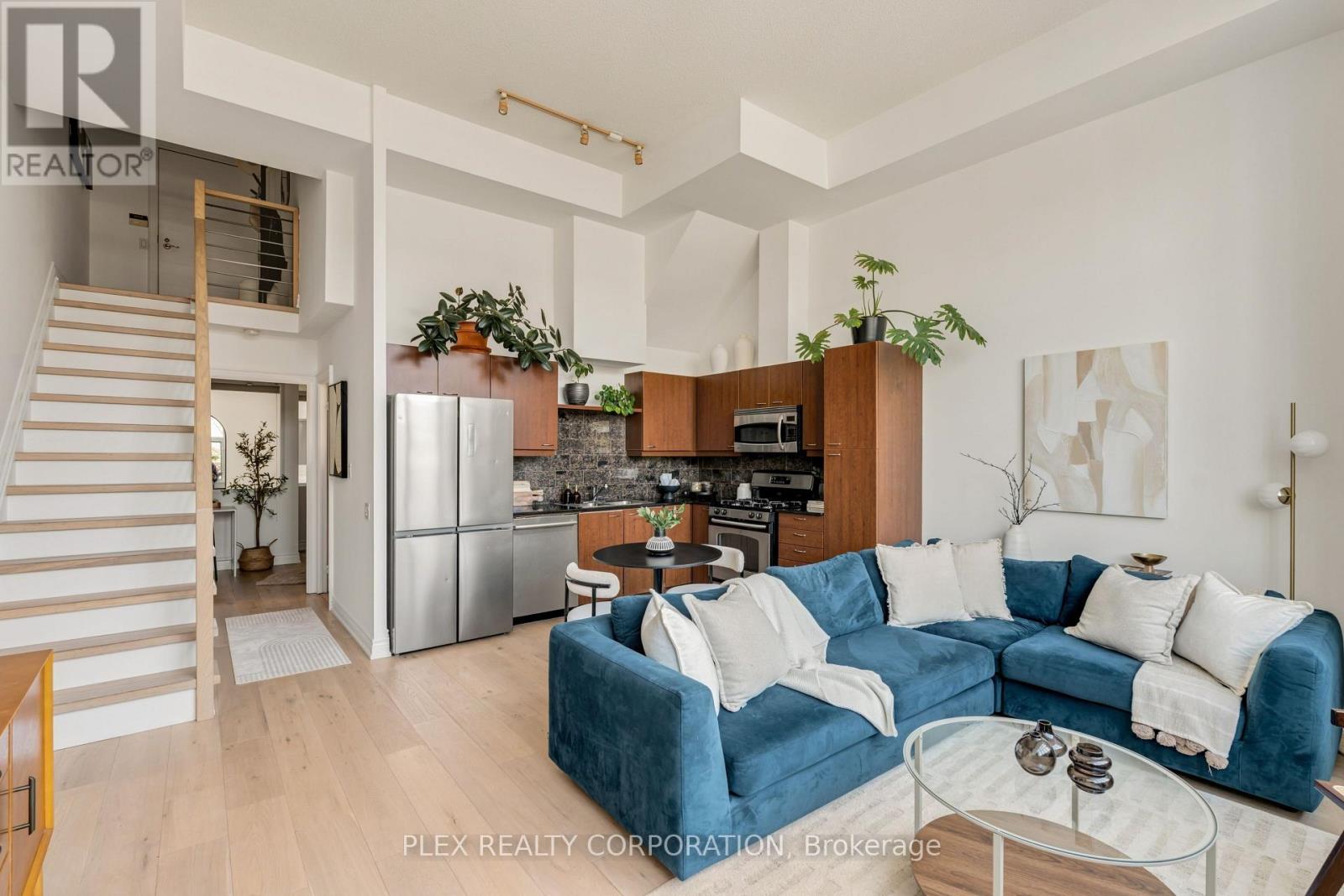 410 - 437 Roncesvalles Avenue Property Photo 11