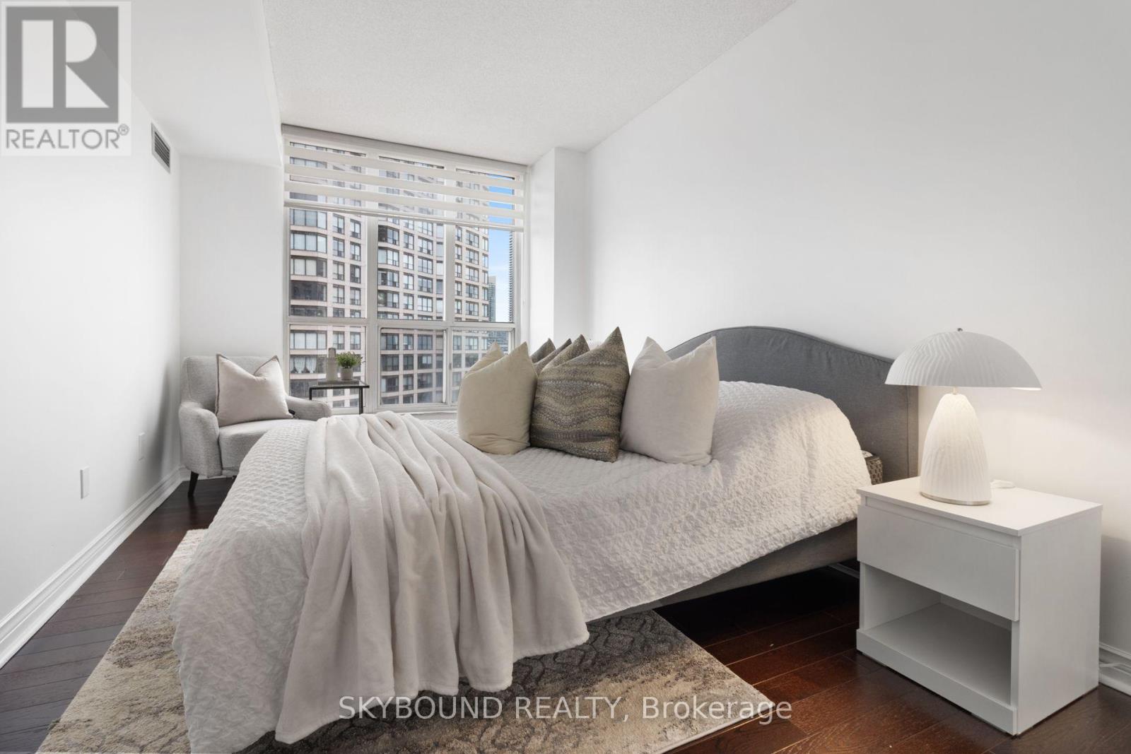 505 - 2287 Lake Shore Boulevard W Property Photo 6