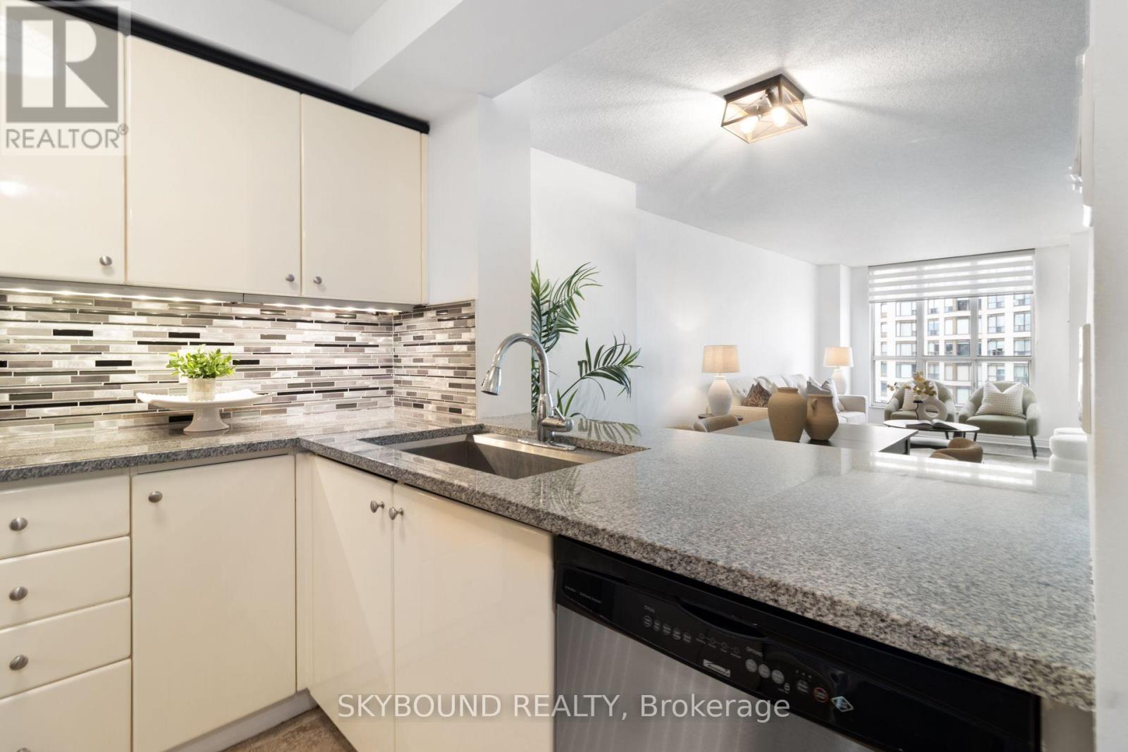 505 - 2287 Lake Shore Boulevard W Property Photo 11