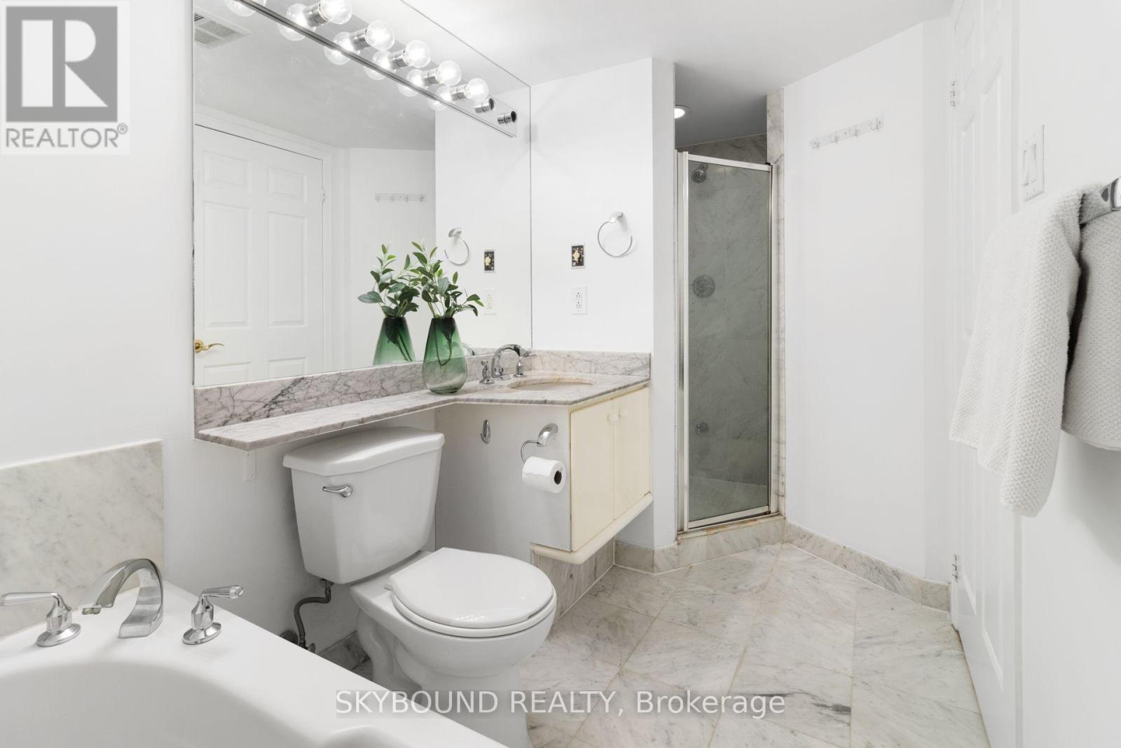505 - 2287 Lake Shore Boulevard W Property Photo 14