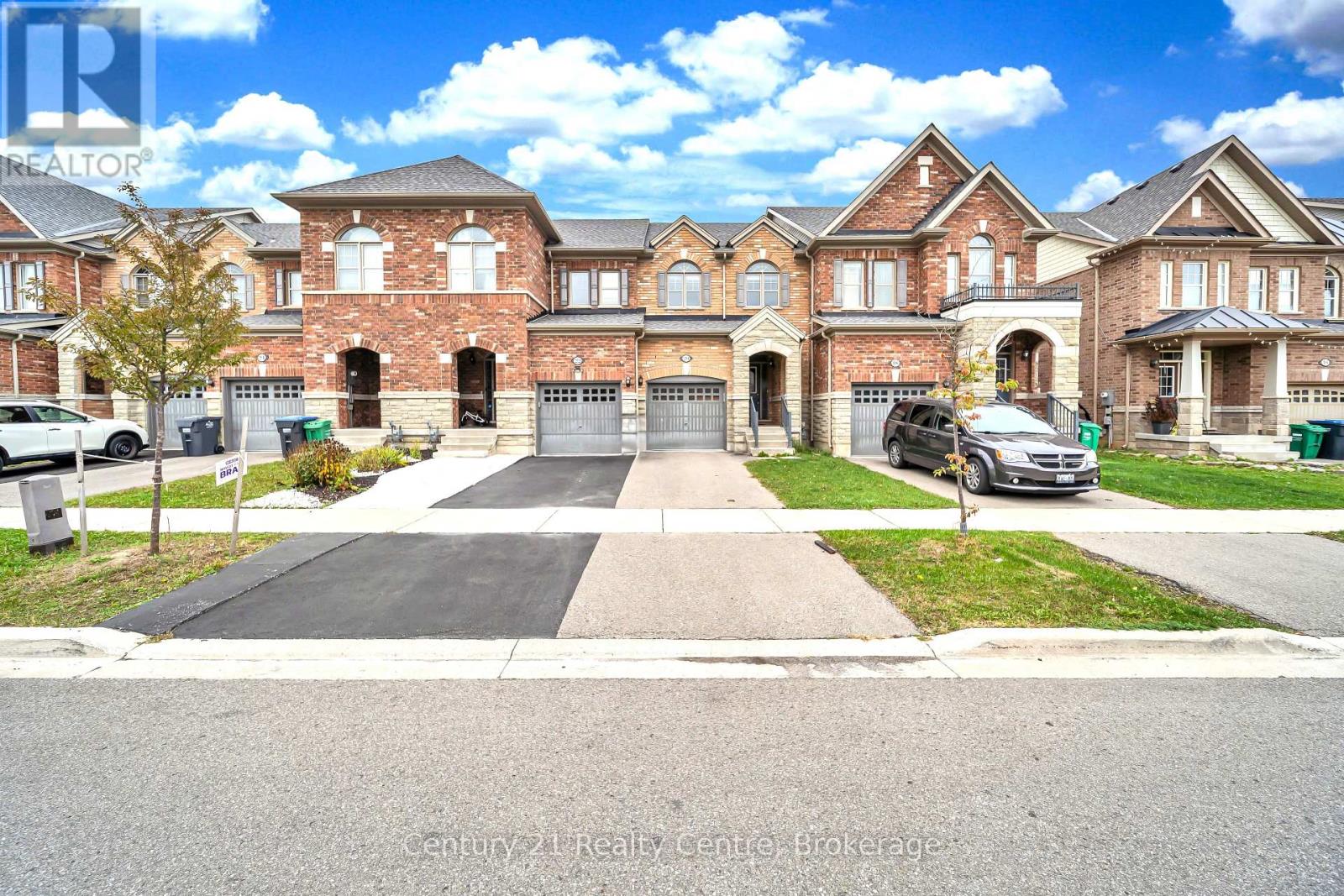 20 Hogan Manor Drive Property Photo 2