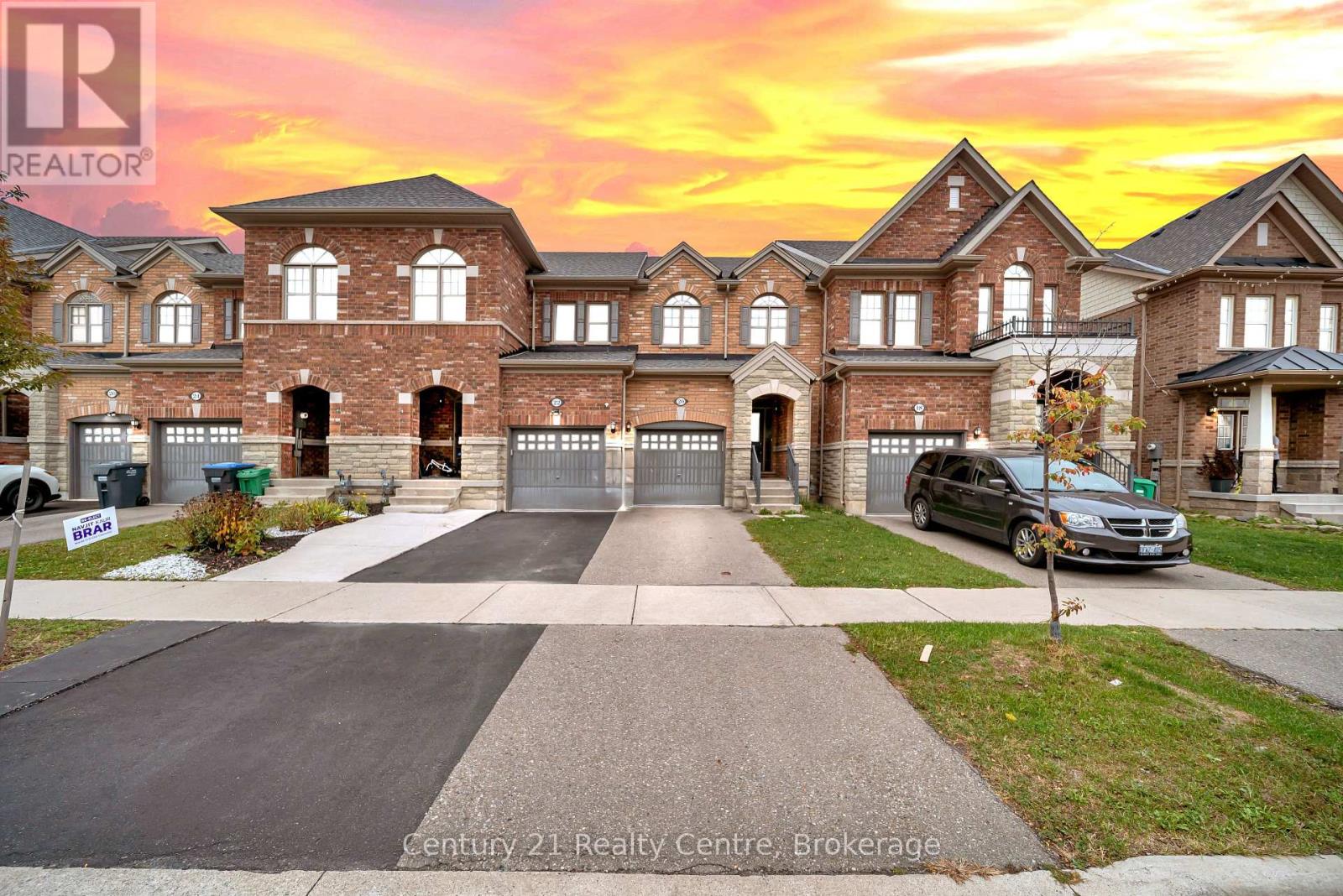 20 Hogan Manor Drive Property Photo 3