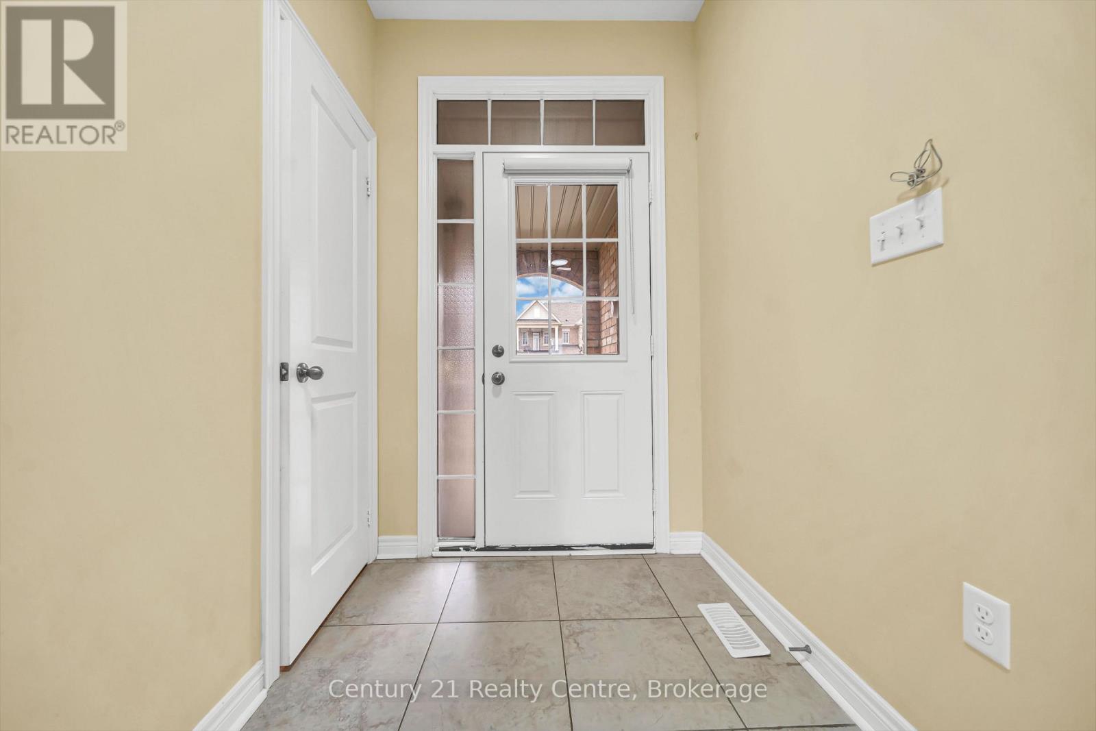 20 Hogan Manor Drive Property Photo 9