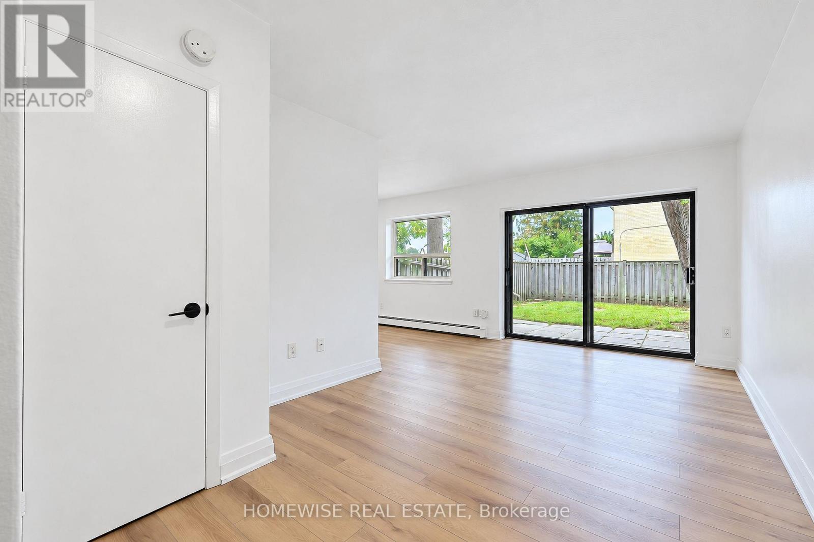 8 - 31 Sedgeley Drive Property Photo 3