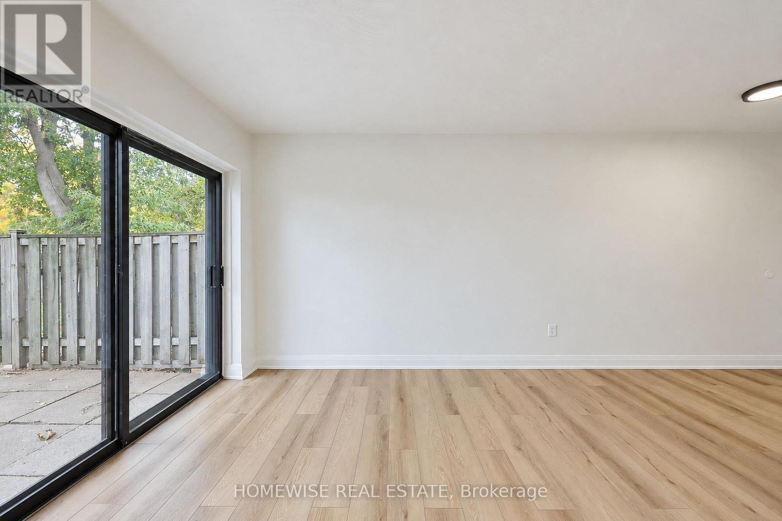 8 - 31 Sedgeley Drive Property Photo 9