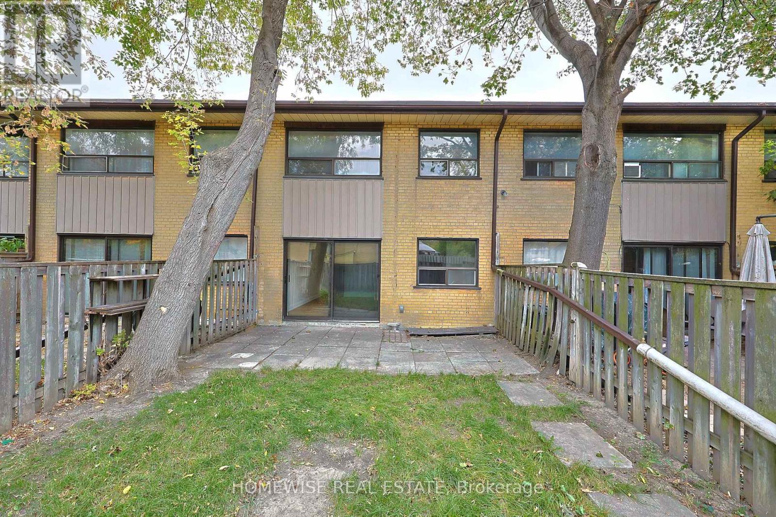 8 - 31 Sedgeley Drive Property Photo 34