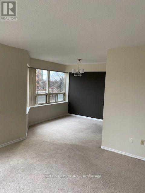 310 - 325 Webb Drive Property Photo 9