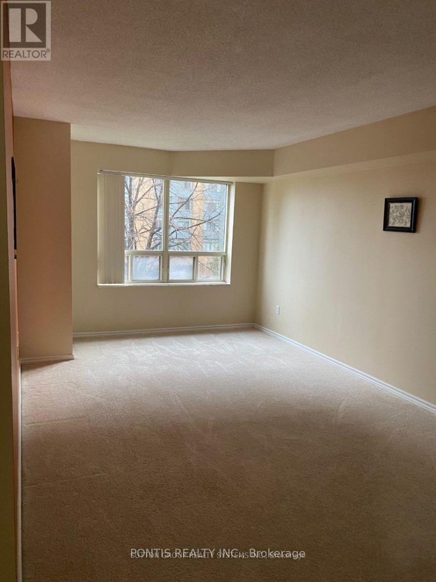310 - 325 Webb Drive Property Photo 12