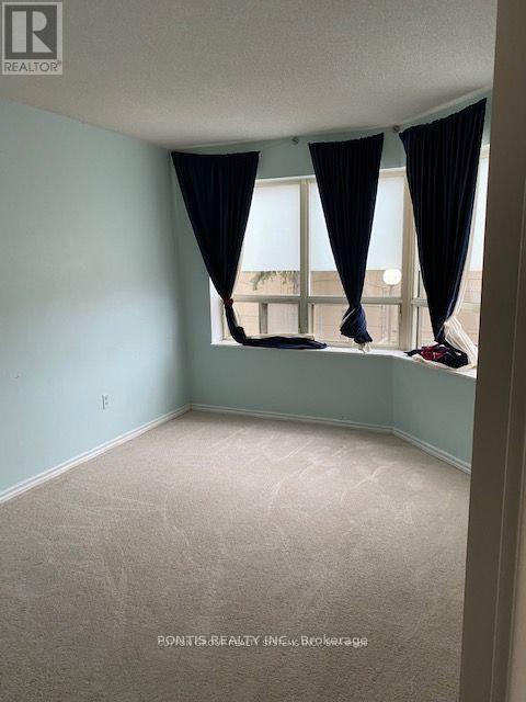 310 - 325 Webb Drive Property Photo 16