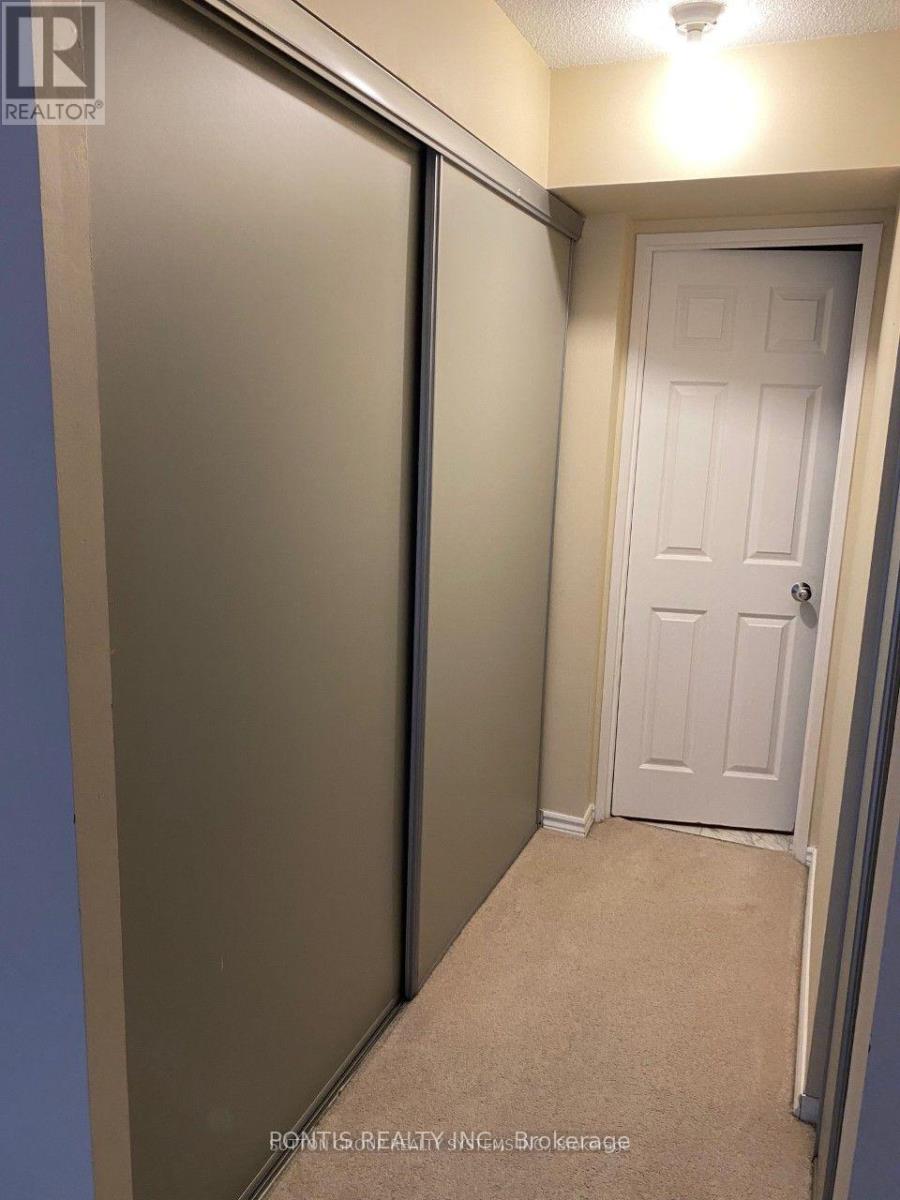 310 - 325 Webb Drive Property Photo 20