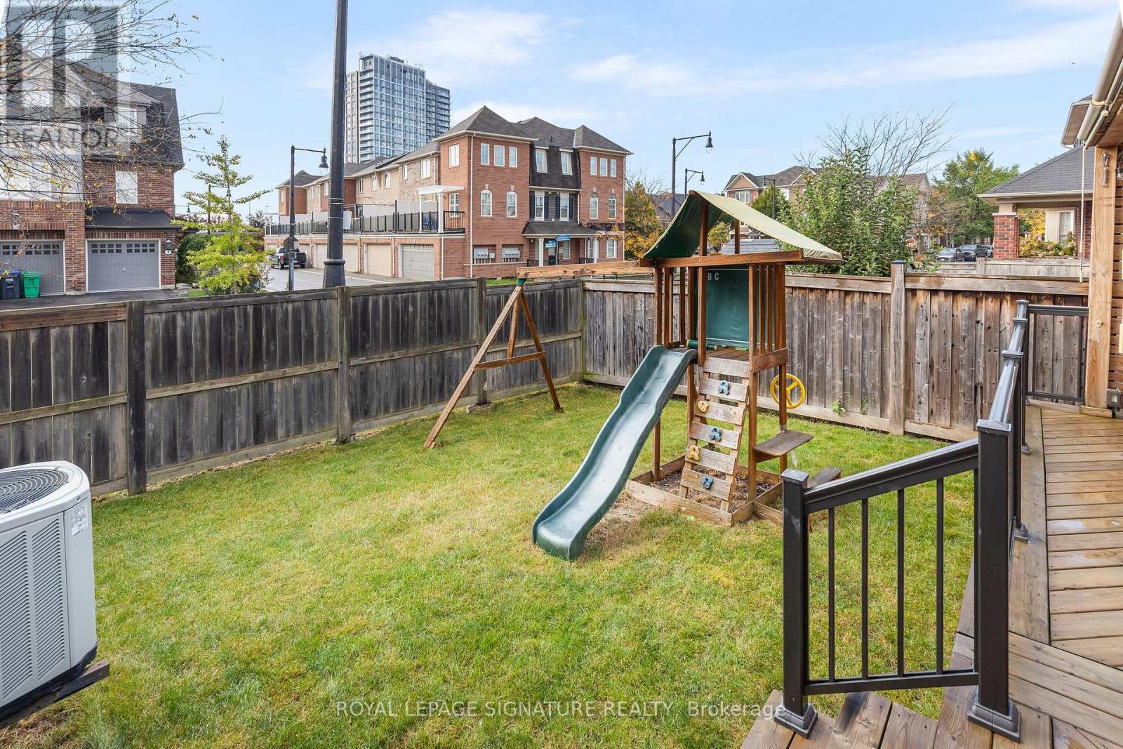 2 Poppythorn Road Property Photo 36