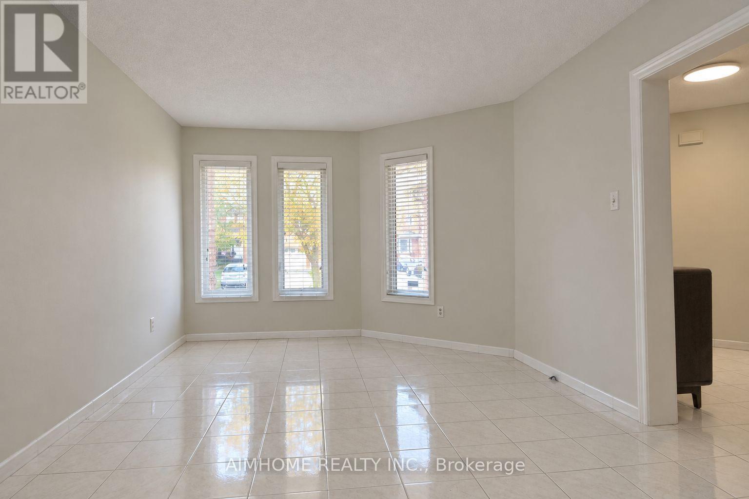 521 Chieftan Circle Property Photo 4