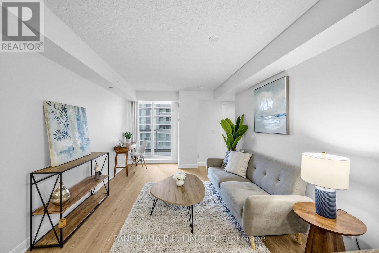 2006 - 215 Sherway Gardens Road Property Photo 3