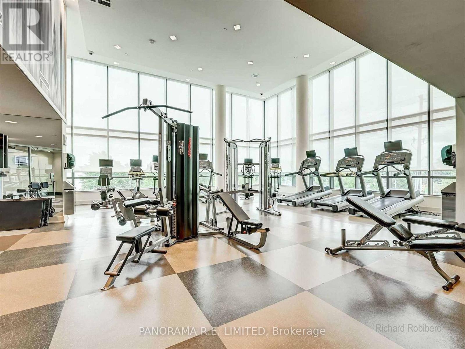 2006 - 215 Sherway Gardens Road Property Photo 20