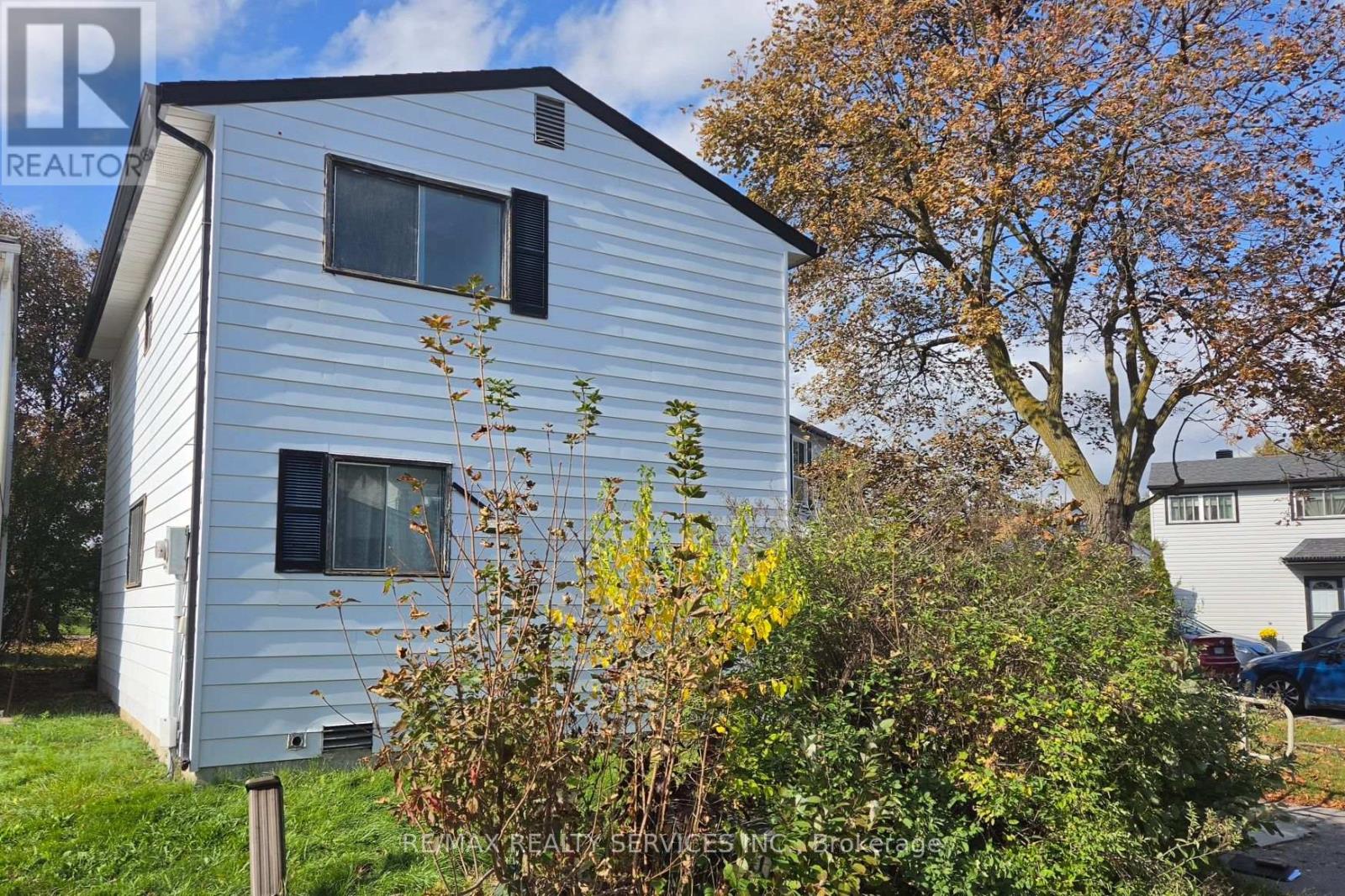 49 Huntingwood Crescent Property Photo 2