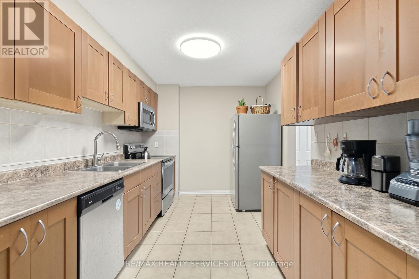 7 - 1140 Tavistock Drive Property Photo 5